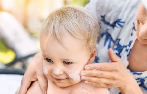 Sanfter Sonnenschutz für empfindliche Babyhaut