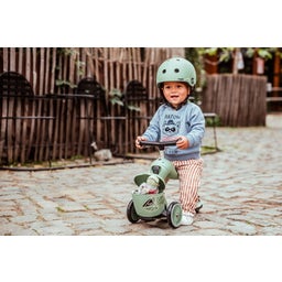 Scoot and Ride Highwaykick 1 Lifestyle - green lines