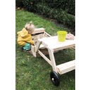 Sandkasten mit Sitzgruppe und Matschtisch