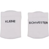 Eulenschnitt Babysocken Kleine Schwester