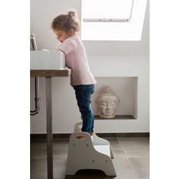 Kindsgut Sgabello in Legno, Grigio Chiaro