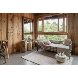 Lorena Canals Wollteppich Ari Rose - 140 x 200 cm